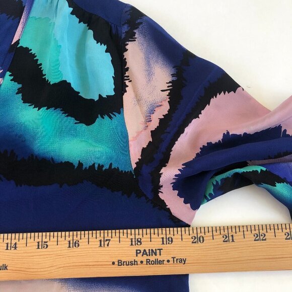 Yumi Kim Lizzie Silk Blouse Top Small Blue Abstract Watercolor Print Roomy Fit - Picture 7 of 10